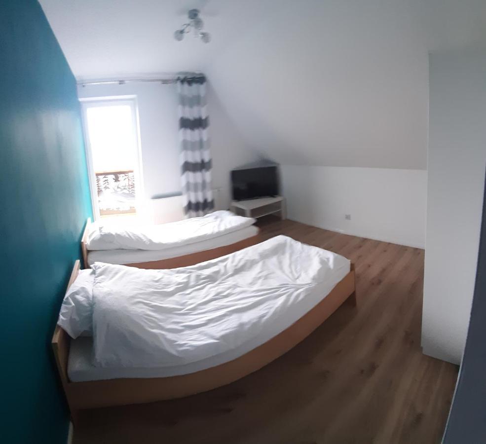 Sosnowy Dworek Sabat Imielno  Esterno foto